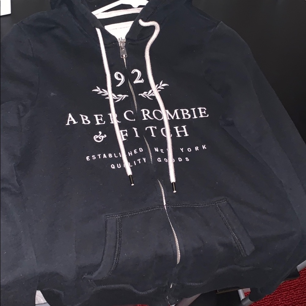 A&f sweater